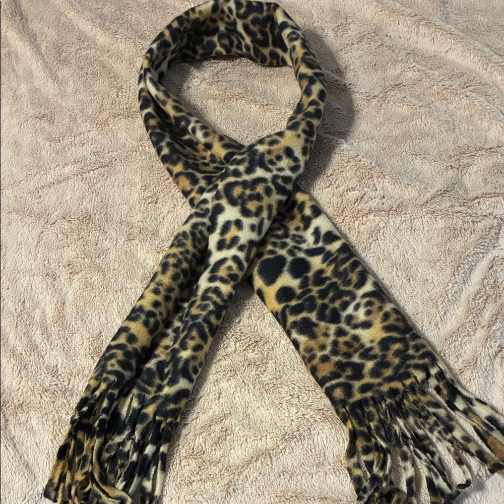 🐆 Leopard Print Fringe Scarf 🐆